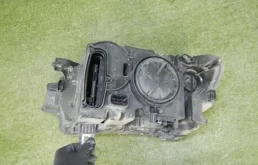 Фара ксенон правая для BMW X3 2014 года на фотографиях