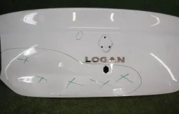 Крышка багажника для Renault Logan 2013 года на фотографиях