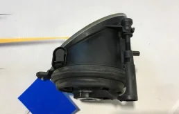 Противотуманка (ПТФ) передняя правая для Volvo S80 2010 года на фотографиях