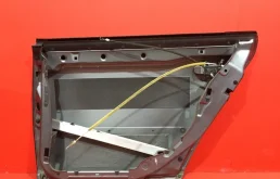 Двери для Audi A6 1998 года на фотографиях