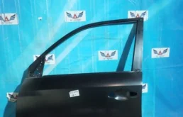 Дверь передняя левая для Toyota Land Cruiser 2019 года на фотографиях