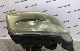 Фары для Volkswagen Passat 2002 года на фотографиях