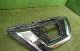 Решетка радиатора для Nissan X-Trail 2021 года на фотографиях