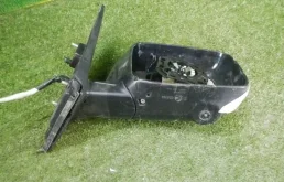 Зеркало боковое левое для Nissan X-Trail 2008 года на фотографиях