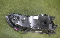 Фонарь внешний правый для Porsche Macan 2018 года на фотографиях