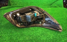 Фонарь внешний правый для BMW 5er 2008 года на фотографиях