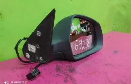 Стекла и зеркала для Skoda Octavia 2012 года на фотографиях