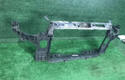 Панель радиатора (телевизор) для Kia Cerato 2015 года на фотографиях