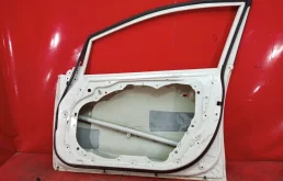 Дверь передняя левая для Kia Cerato 2012 года на фотографиях