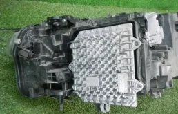 Фара ксенон правая для BMW X3 2018 года на фотографиях