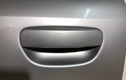 Дверь передняя левая для Audi A4 2001 года на фотографиях