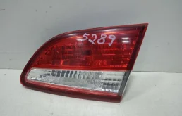 Фонарь левый для Nissan Almera 2018 года на фотографиях