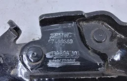 Петля капота левая для BMW 3er 2020 года на фотографиях