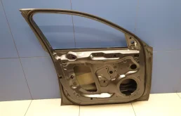 Дверь передняя левая для Audi A4 2015 года на фотографиях