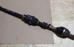 Привод передний правый для Nissan Teana 2008 года на фотографиях