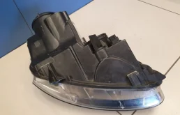 Фара левая для Volkswagen Jetta 2009 года на фотографиях