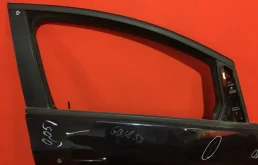 Дверь передняя правая для Opel Astra 2015 года на фотографиях