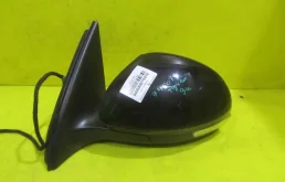 Стекла и зеркала для Volkswagen Tiguan 2014 года на фотографиях