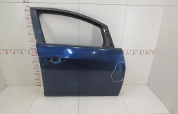 Дверь передняя правая черный металлик без дефектов для Opel Astra J Хэтчбек 2009-2017