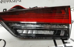 Фонарь внутренний правый для Lexus RX 2022 года на фотографиях