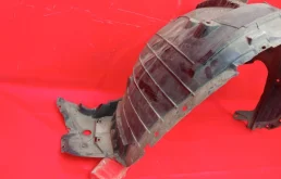 Подкрылок передний левый для Nissan X-Trail 2014 года на фотографиях