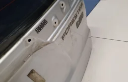 Крышка багажника для Subaru Forester 2008 года на фотографиях