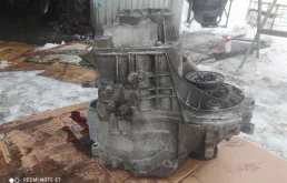 МКПП для Volkswagen Golf 2009 года на фотографиях