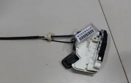 Уплотнитель передней правой двери для Volkswagen Jetta на фотографиях