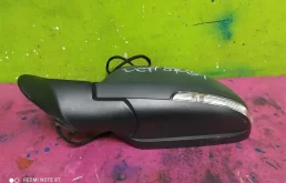 Стекла и зеркала для Skoda Octavia 2005 года на фотографиях