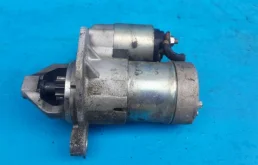 Стартер для Nissan X-Trail 2014 года на фотографиях