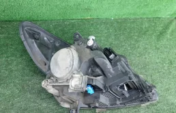 Фары для Mercedes-Benz Vito 2017 года на фотографиях