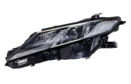 Фара левая для Toyota Camry 2019 года на фотографиях