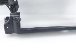 Панель радиатора (телевизор) для Volkswagen Caddy 2008 года на фотографиях