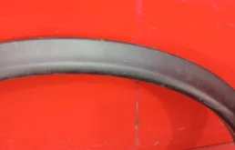 Стекла и зеркала для Nissan Juke 2018 года на фотографиях