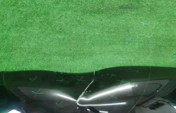 Капот для Mercedes-Benz V class 2020 года на фотографиях