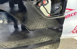 Дверь багажника для BMW X3 2008 года на фотографиях