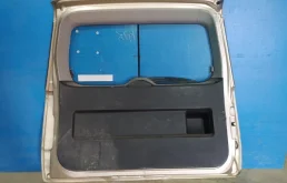 Дверь багажника для Suzuki Grand Vitara 2011 года на фотографиях