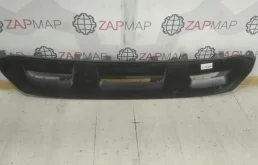 Спойлер переднего бампера для Audi Q8 на фотографиях