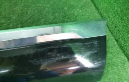 Молдинг двери задний левый для Volkswagen Touareg 2017 года на фотографиях