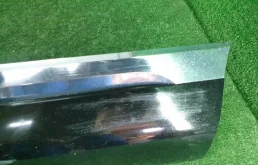 Молдинг двери задний левый для Volkswagen Touareg 2017 года на фотографиях