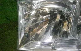 Фара ксенон левая для Toyota Land Cruiser 2009 года на фотографиях