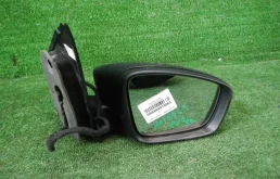 Зеркало боковое правое для Volkswagen Polo 2013 года на фотографиях