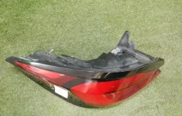 Фонарь внешний левый для BMW 5er 2016 года на фотографиях