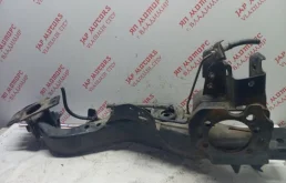 Рычаг продольный задний левый для Nissan X-Trail 2014 года на фотографиях