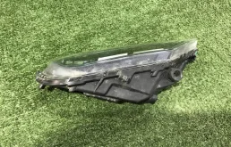 Противотуманка (ПТФ) передняя правая для Volvo XC90 2018 года на фотографиях