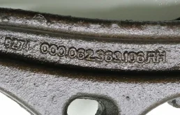 Качающийся рычаг левый для Mercedes-Benz M class на фотографиях