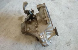 МКПП для Volkswagen Golf 2014 года на фотографиях