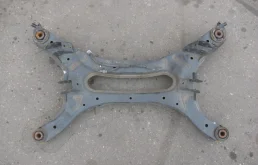 Задняя балка для Nissan Teana 2011 года на фотографиях