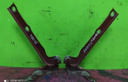 Крепление петли капота для Volkswagen Tiguan на фотографиях