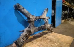 Задняя балка для Nissan Murano 2015 года на фотографиях